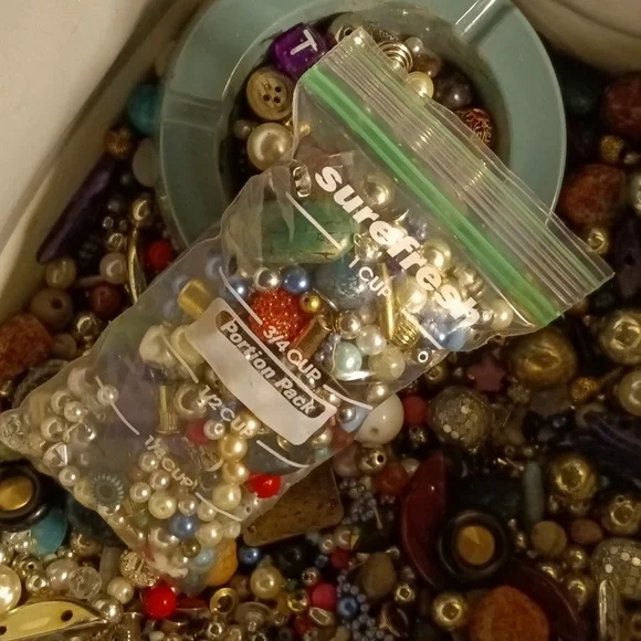 Jewlery Makers Alert - Picture 8 of 8